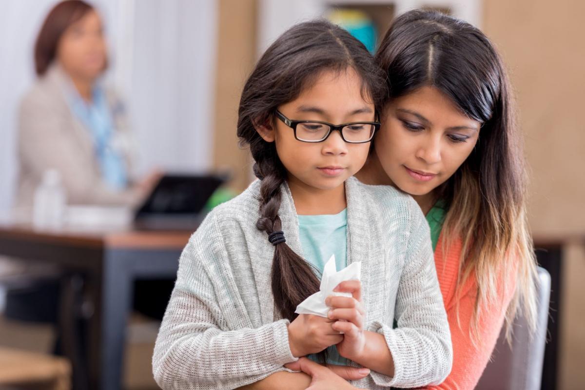 mom and child at doctor